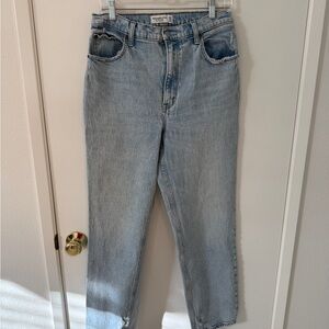 WOMENS ABERCROMBIE AND FITCH 90s STRAIGHT ULTRA HIGH RISE JEANS